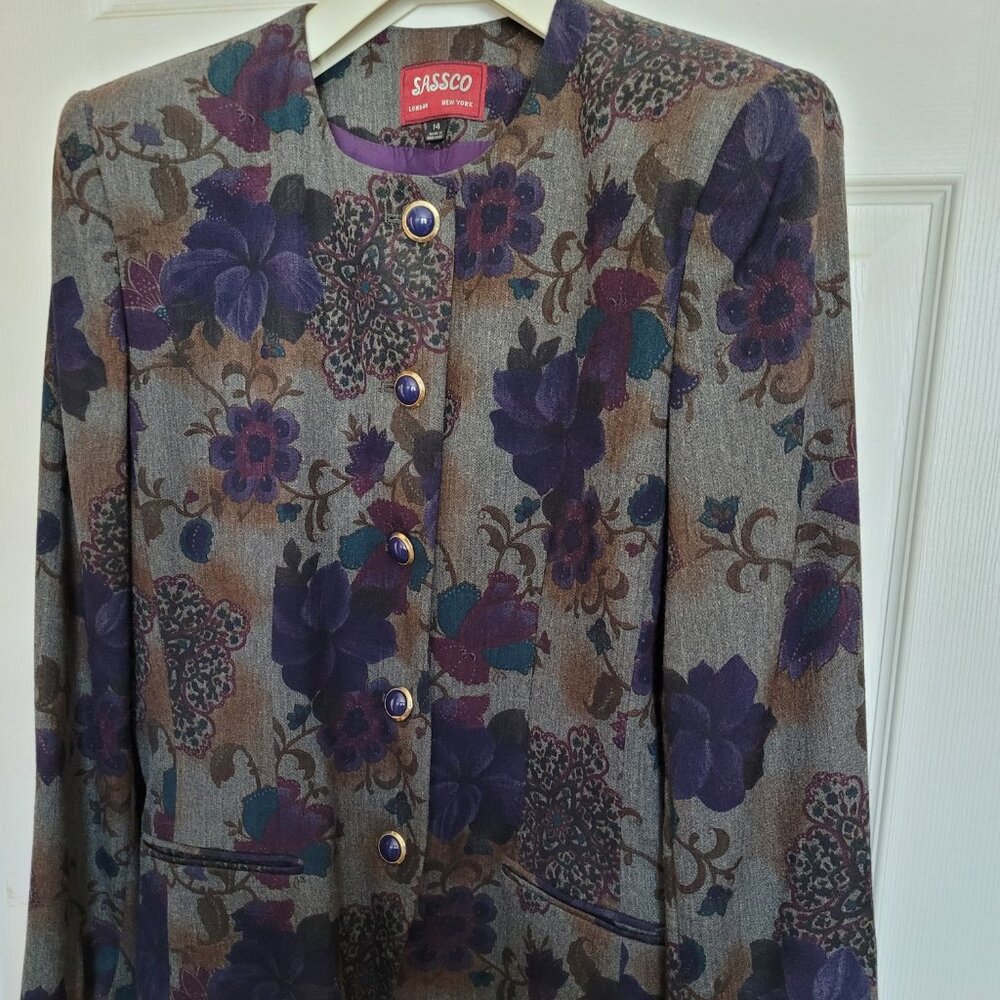 Ladies beautiful blazer/jacket